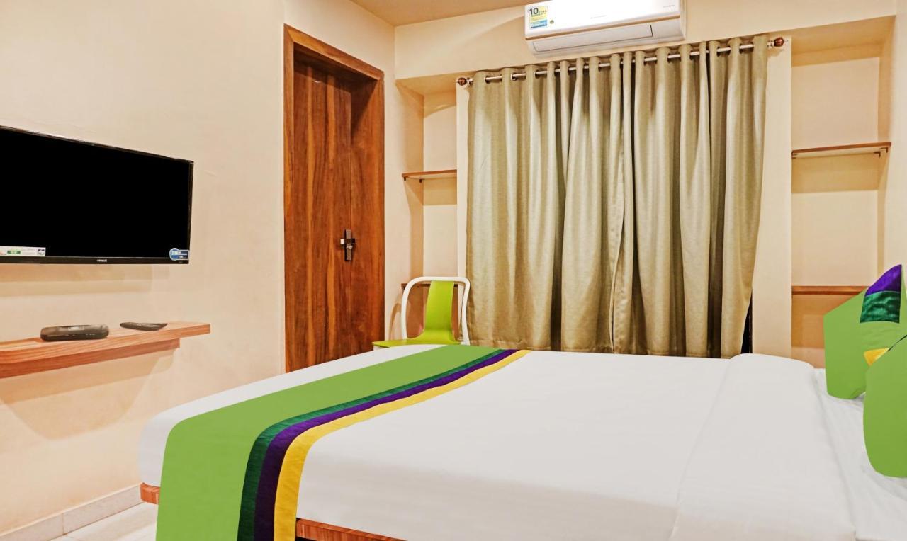 Treebo Trip Sai Krupa Hotell Pune Exteriör bild