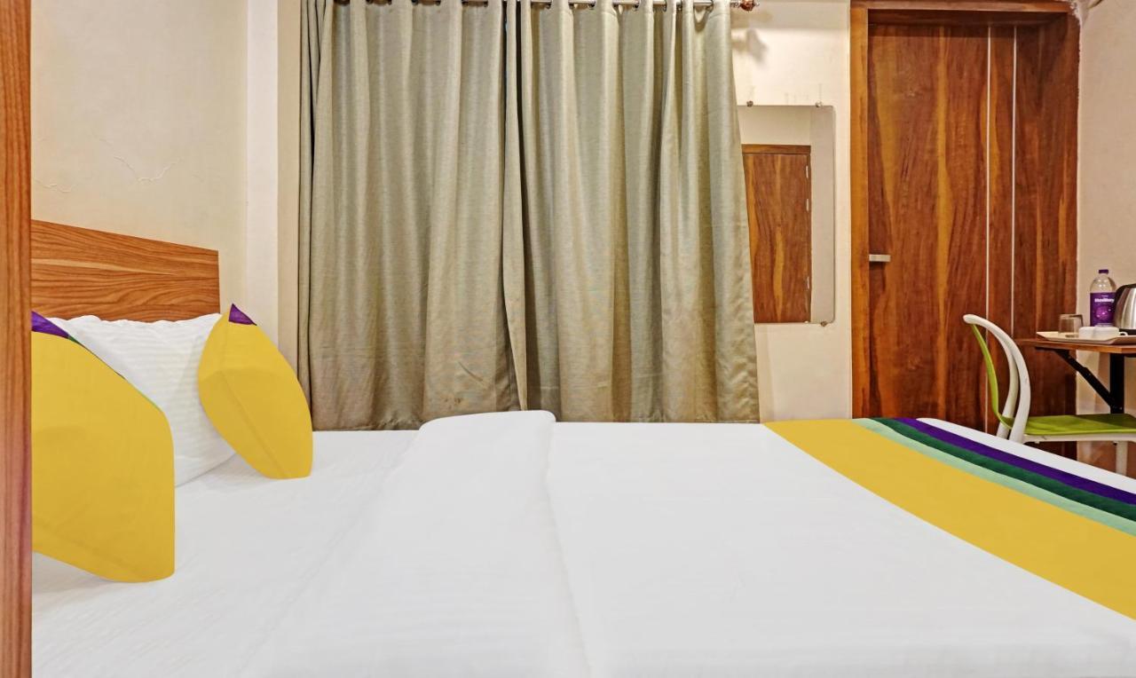 Treebo Trip Sai Krupa Hotell Pune Exteriör bild